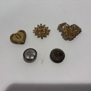 Lot of 5 vintage slide on 80s button covers.